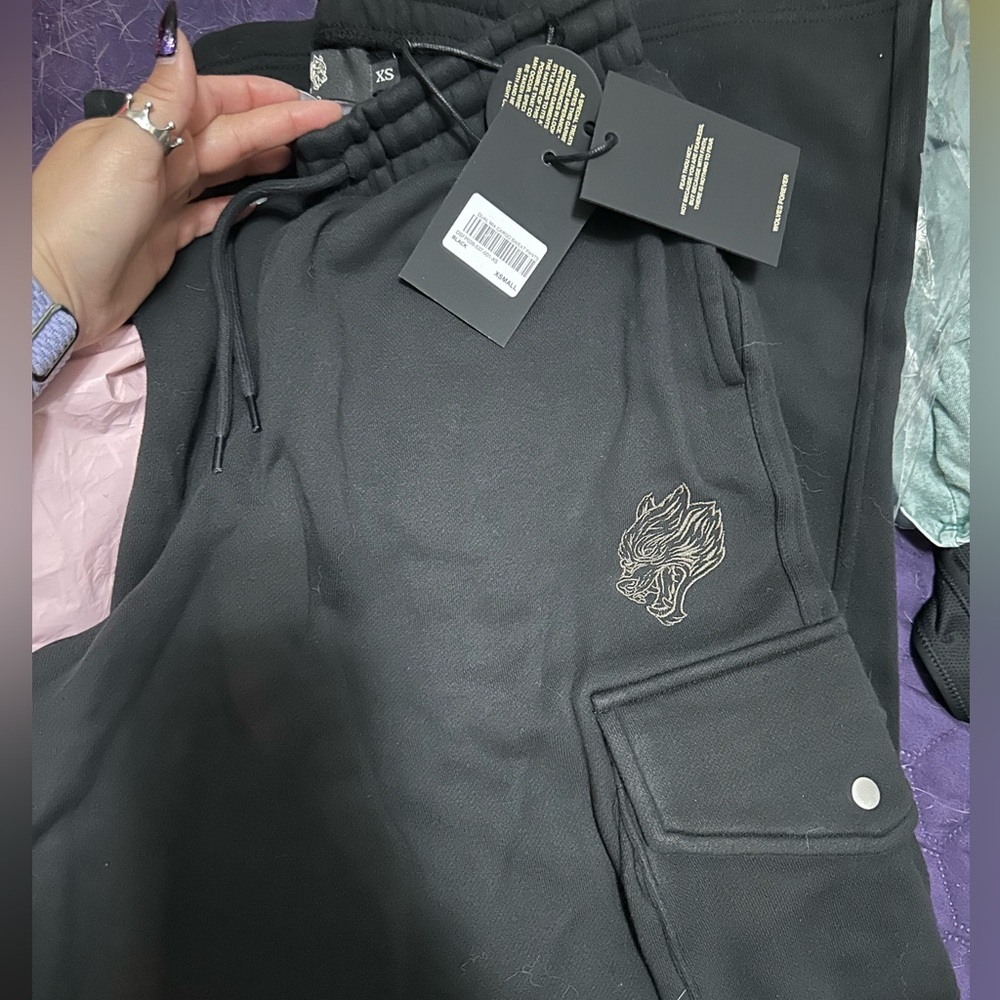 DUAL MIA CARGO SWEAT PANTS IN BLACK